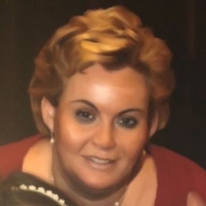 Meet your Posher, Derrelyn